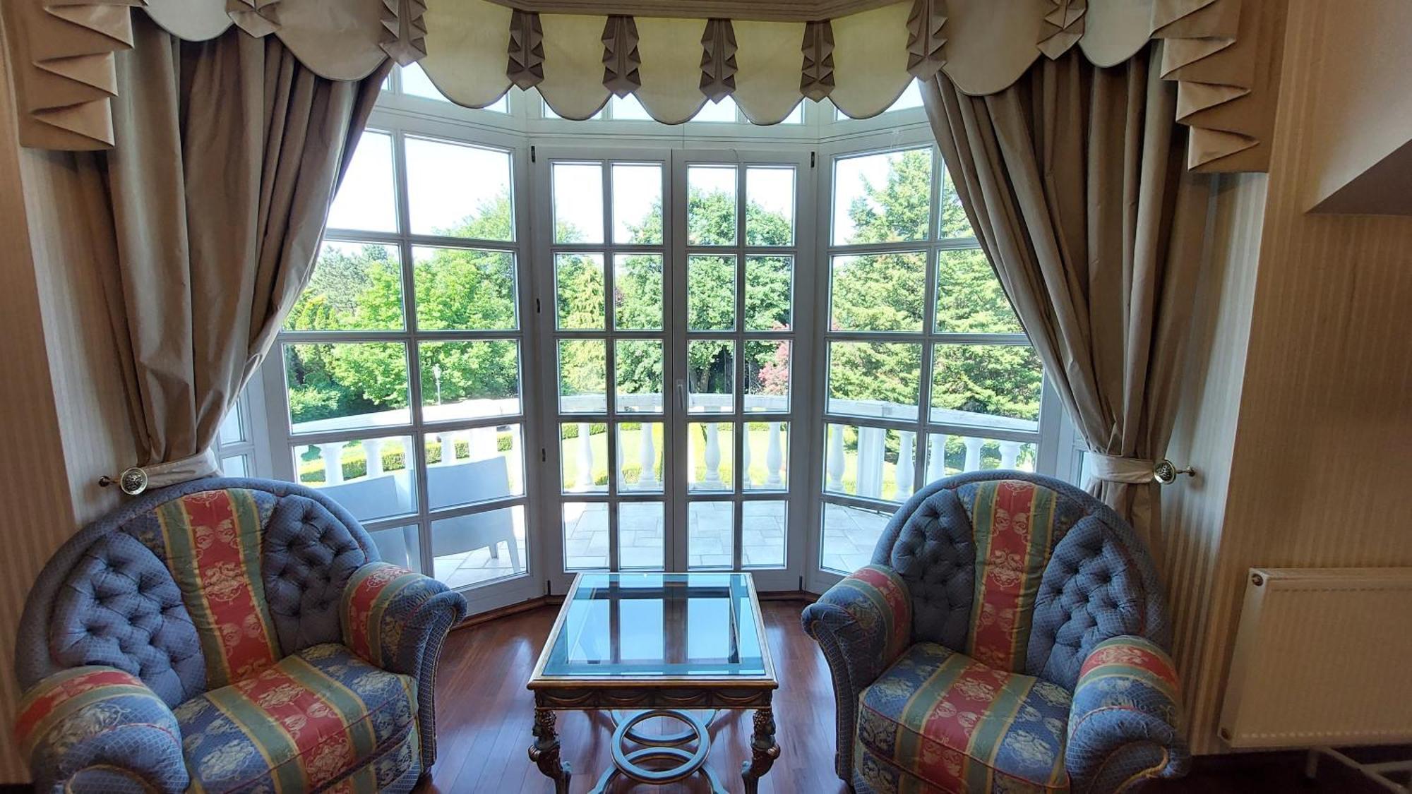 Castle Garden *** Apartment Szombathely Room photo
